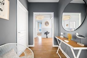 Villas Magnifique Villa d-epoque vue mer, plage a 12 min a pieds : photos des chambres