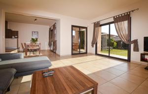 Nice Home In Sagone With Wi-Fi