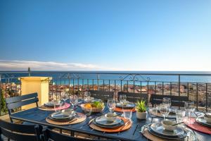 Villas Magnifique Villa d-epoque vue mer, plage a 12 min a pieds : photos des chambres