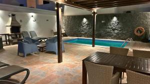 Villa Citrus - Playa Blanca, private heated pool, air conditioner