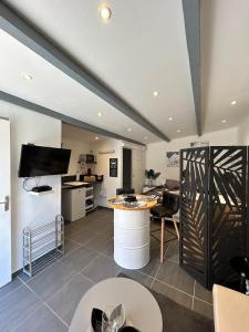 Appartements Beautiful studio in a secure private residence : photos des chambres