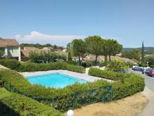 DUPLEX with terrace in residence and pool - Le Mourillon