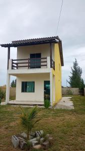 Casa do mar e lagoa