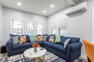 Modern Escape 3BR Apt with Parking - New Rochelle