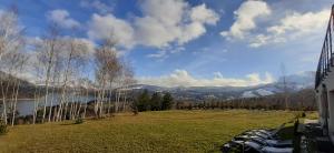 Lake & Mountain View Ceahlau