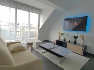 Appartement studio lumineux refait a neuf proche Orly Paris Disneyland - Limeil-Brévannes