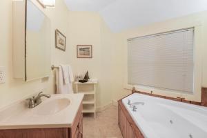 Tubing, Hiking and Jay Peak fun at the Cliff House