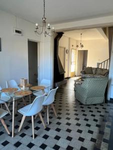 Casa Dos Avenidas 4 Dormitorios