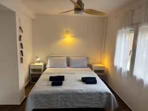 Apartamento de 2 habitaciones en primera línea con vistas al mar