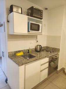 Apart Guemes y Bulnes 1b