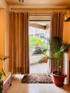 Sunflower Room