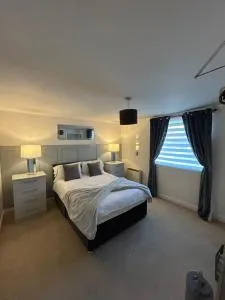 stylish two bed Ipswich apartment close to the waterfront sleeps 5 perfect for contractors leisure travel stays - 伊普斯威奇