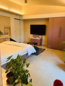 Rose Room