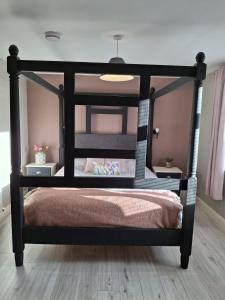 Country Cabin Retreat, Irelands Hidden Heartland F35 YC67