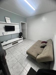 Edícula completa com piscina