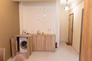 Athens, a modern apartment in the historic center