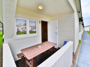 Single-story holiday homes with a terrace, pool