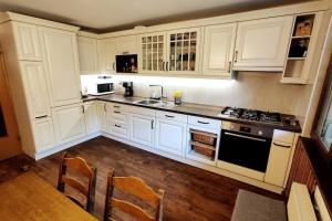 Cozy 3BR Alpine House