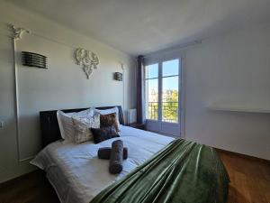 Grand appt for 7p center city