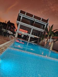 Olivers Garden Country Hotel