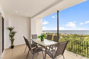 MPH Spacious Penthouse with Ocean Views