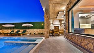 Oludeniz 4 Bedroom Villa - 9318