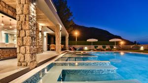 Oludeniz 4 Bedroom Villa - 9318