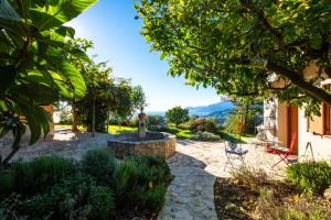 Sicilian pool chalet