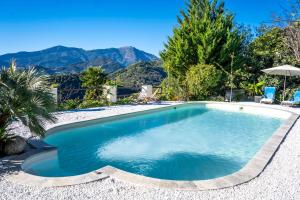 Sicilian pool chalet