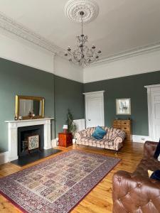 Georgian townhouse in city centre