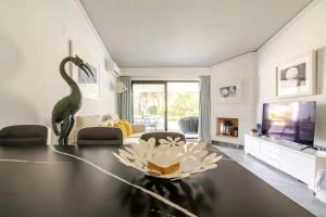 Scarlets Place - 1 bed Victory Village Quinta Do Lago - beach, nature, lakes