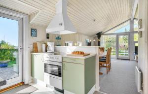 3 Bedroom Pet Friendly Home In Ebeltoft