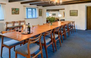 7 Bedroom Awesome Home In Ørum Djurs