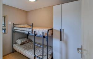 2 Bedroom Awesome Home In Callantsoog