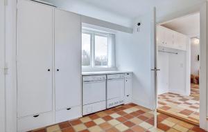 Nice Home In Humble With Sauna