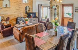 Superb Gite With Jacuzzi