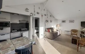 Amazing Home In La Gueriniere With Wifi - La Guérinière