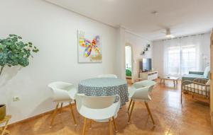 Awesome Apartment In Los Alcazares