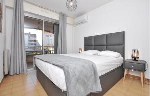 Amazing Apartment In Fréjus With Wifi