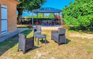 3 Bedroom Lovely Home In La Douze