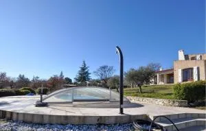 Gorgeous Home In Saint-Laurent-Du-Verdo - 圣洛朗迪韦尔东