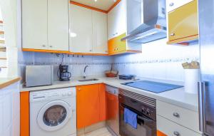 Amazing Apartment In Santa Pola