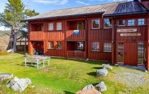 Beautiful Apartment In Dalen With Wifi - Vistad