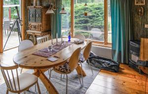 Nice Home In Muskö With Wifi