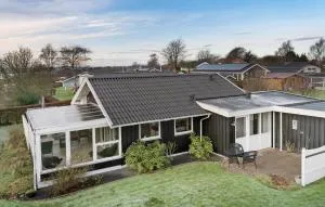 Lovely Home In Hejls With Sauna - Hejlsminde