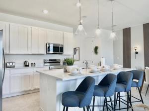 Three bedroom Townhome near Disney 324