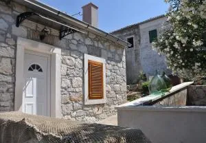 Apartments Oasis - Verunić