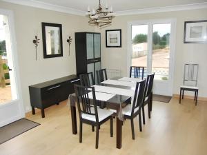 Maisons de vacances Maison de Campagne Familiale a Portbail - 6 personnes : photos des chambres