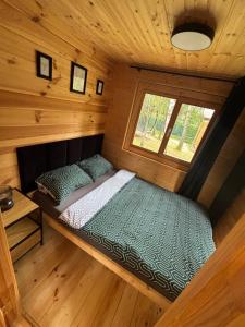 DOMEK W BRZOZACH nad jeziorem z balią na wyłączność