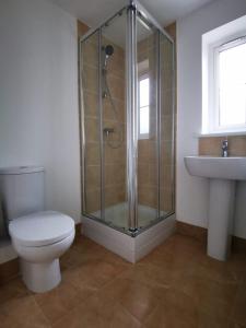 Spacious 2 BEDROOM HOUSE in Dartford